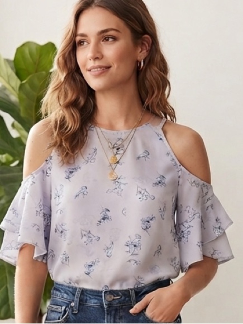 belle sky Lavender Floral Keyhole Blouse
